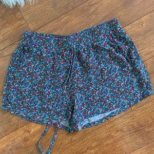 BeBop Pull-On Floral Shorts-Size S